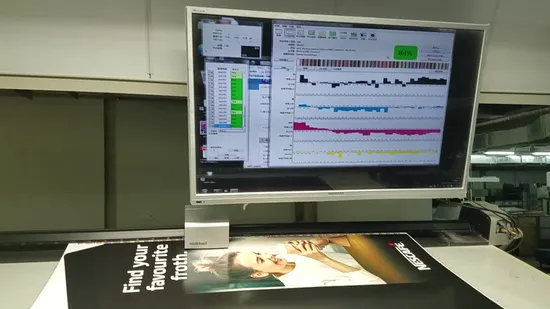 Corrugated Candy Cardboard Paper Pallet Train Display Stand 